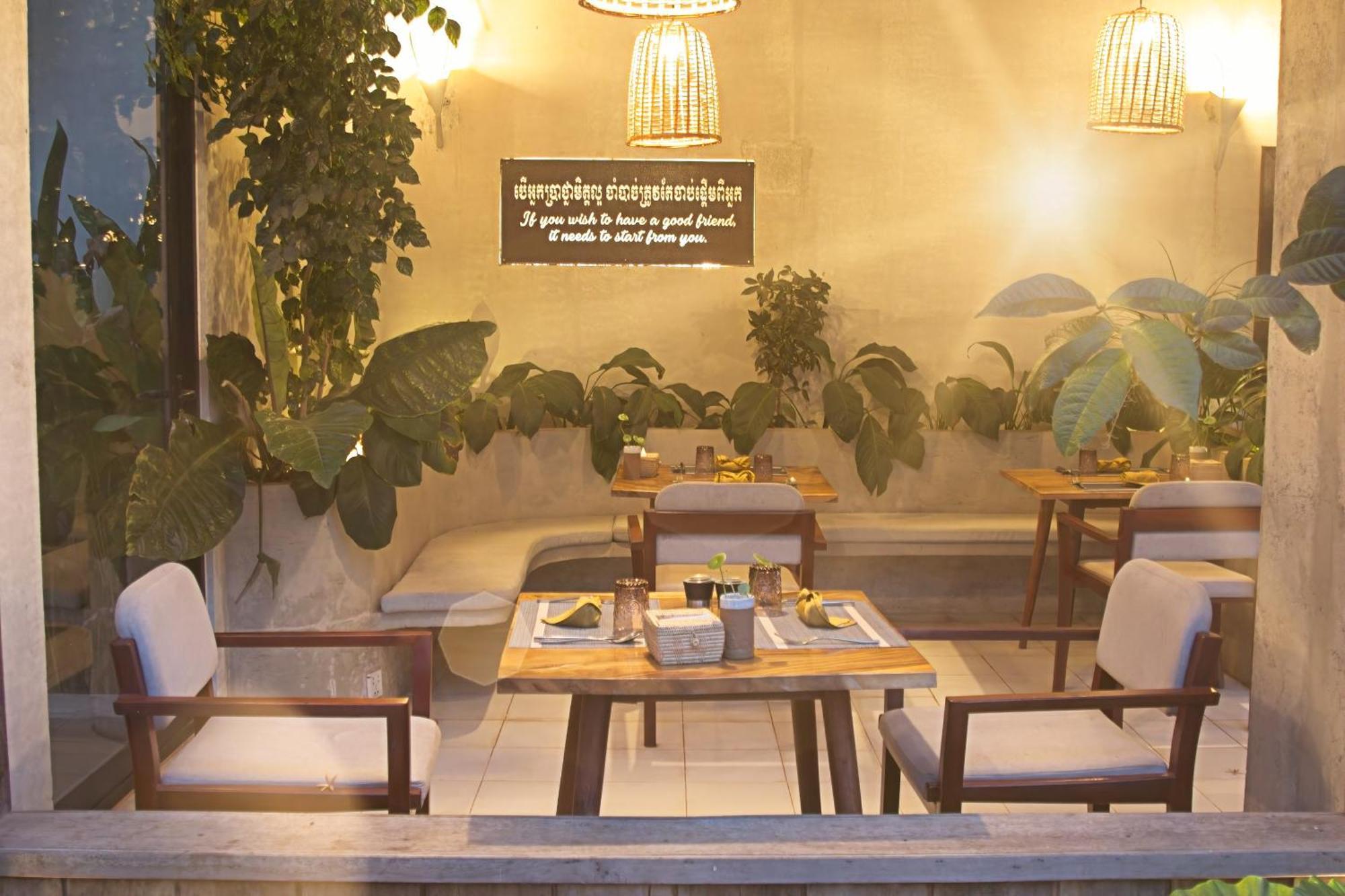 Le Chanthou Boutique Siem Reap Exterior photo